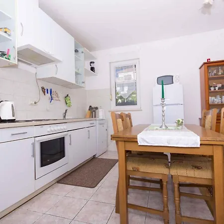 Two-bedroom In Okrug Gornji V Apartment Trogir