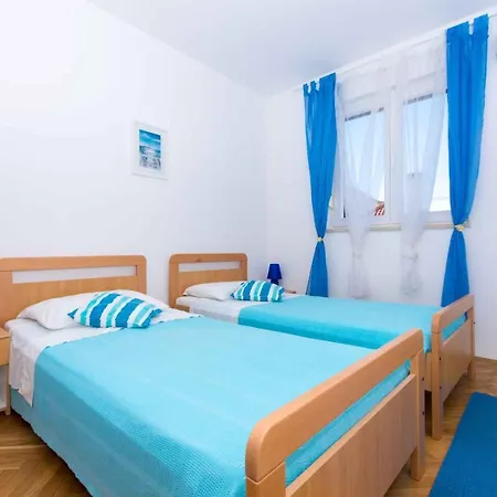Two-bedroom In Okrug Gornji V * Trogir