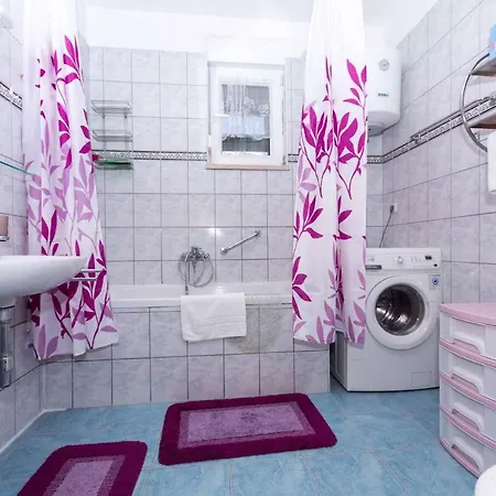 Two-bedroom In Okrug Gornji V Apartment Trogir